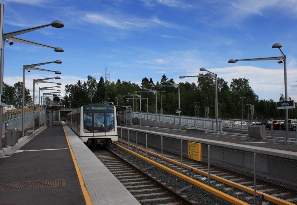 Rikt kollektivtilbud i området med T-bane, buss og tog Galleribilde