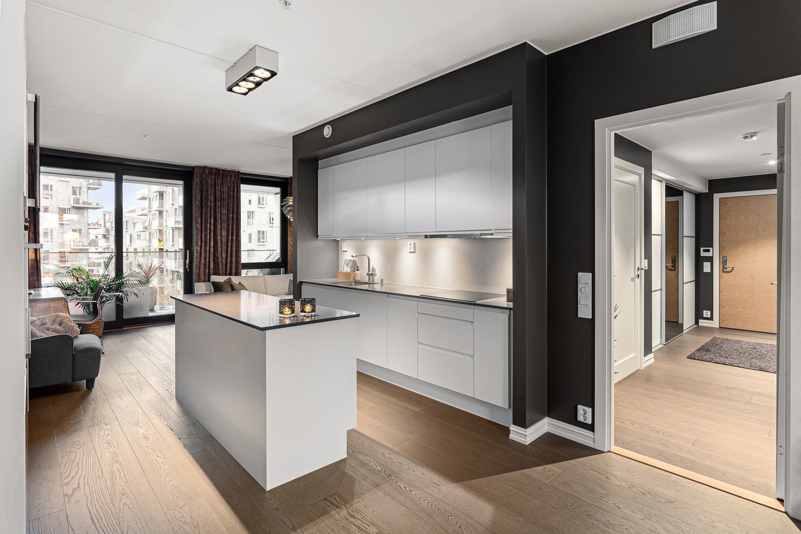 Leiligheten har en gjennomgående og god planløsning! Galleribilde