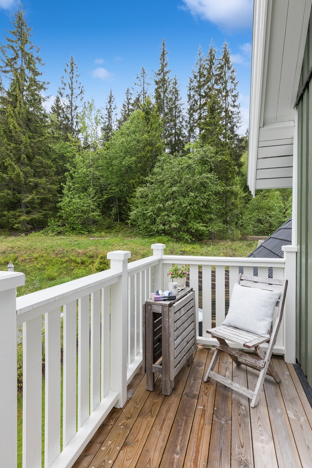 Balkong utenfor stuen i andre etasje. Galleribilde