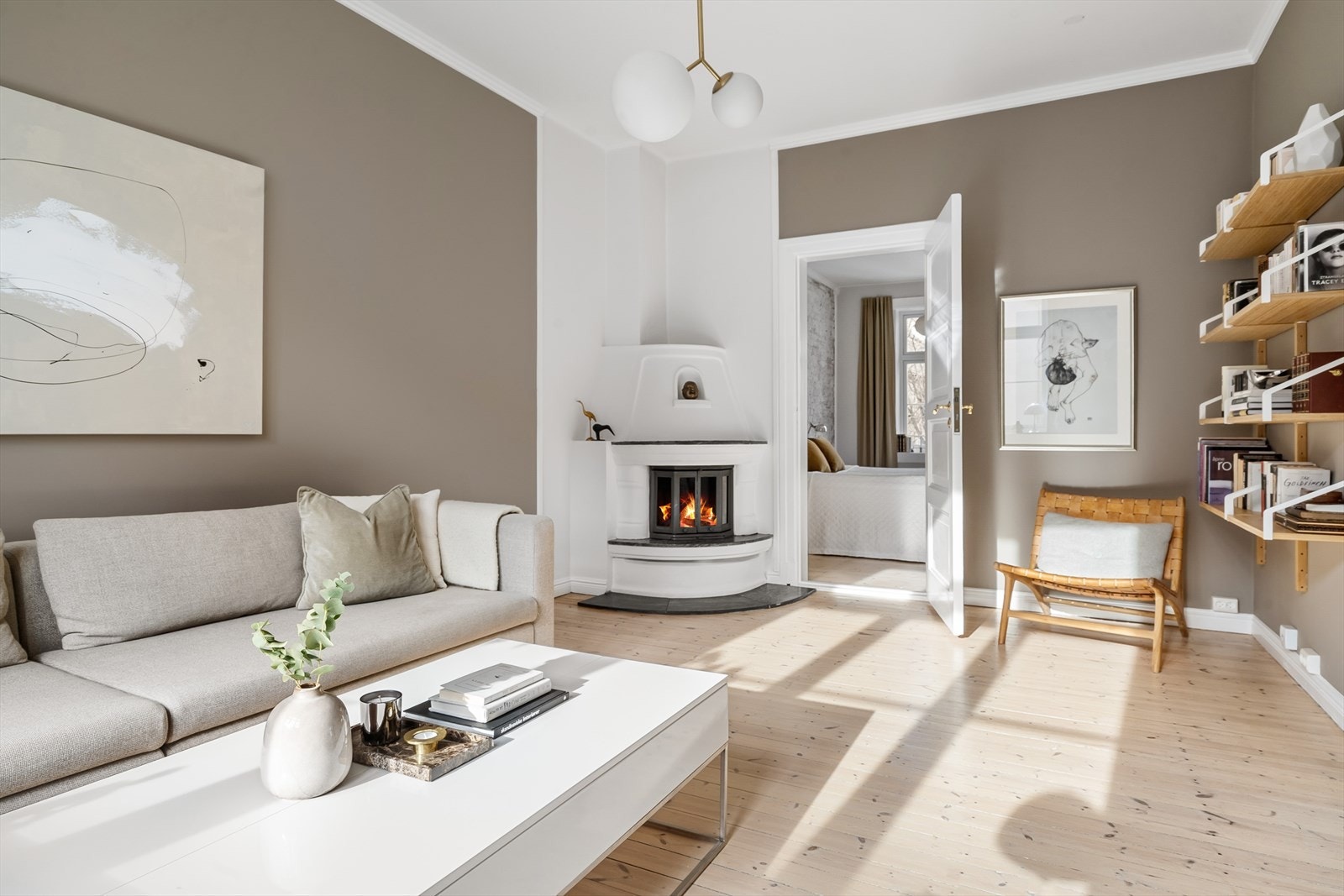 Det er en hyggelig peisovn som varmer ekstra godt på kalde dager. Galleribilde