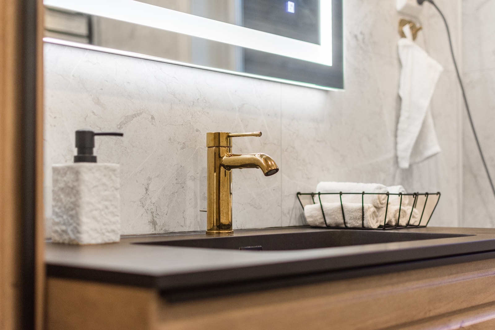 Detaljer bad. Galleribilde