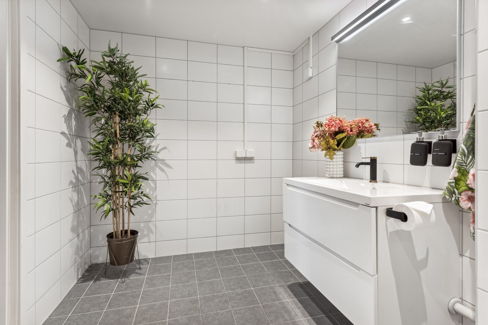 Opplegg for vaskemaskin og tørketrommel Galleribilde