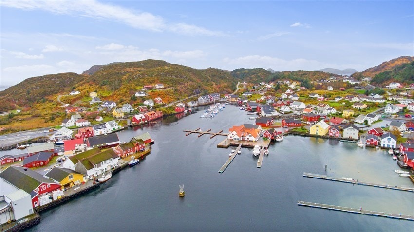 Oversiktsbilde frå Kalvåg Galleribilde