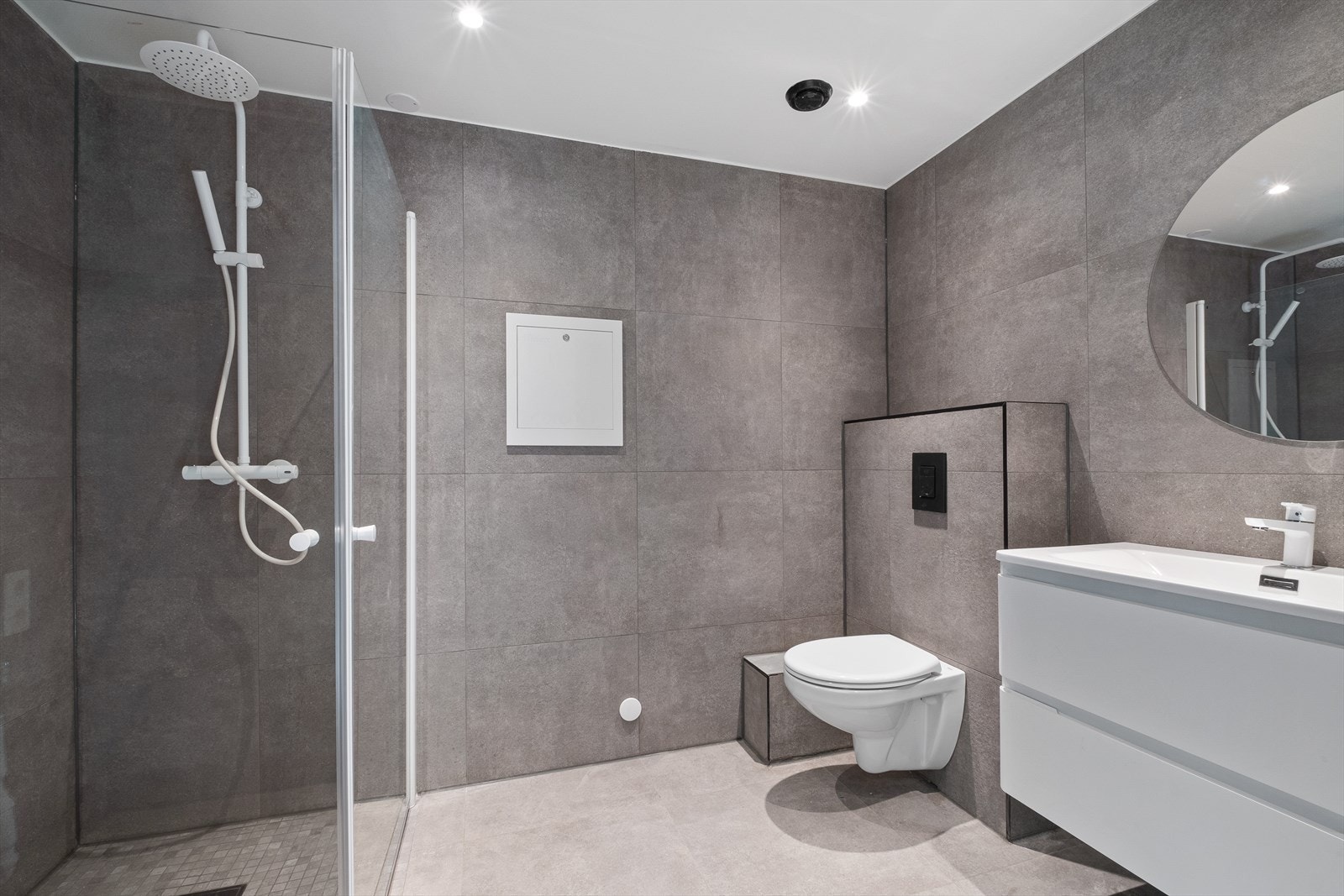 Lekkert og nyoppusset bad Galleribilde