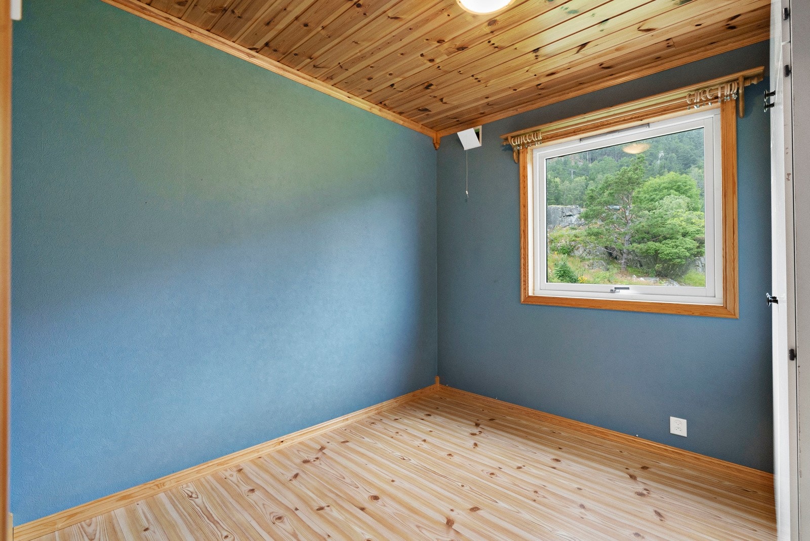 Soverom 2 av 2 i utleiedelen Galleribilde