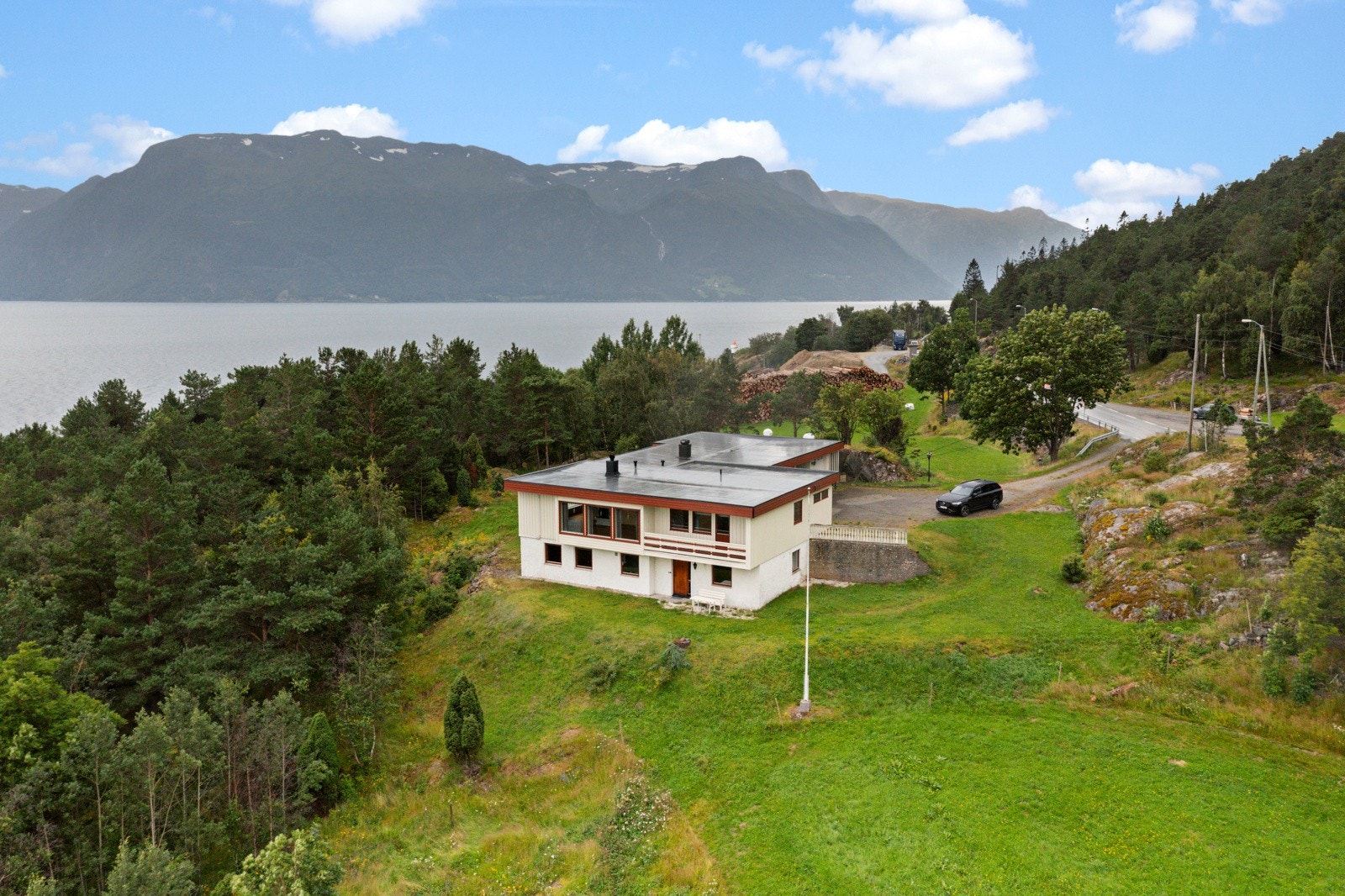 Sæle 4 v/Fjordane Eiendomsmegling Galleribilde