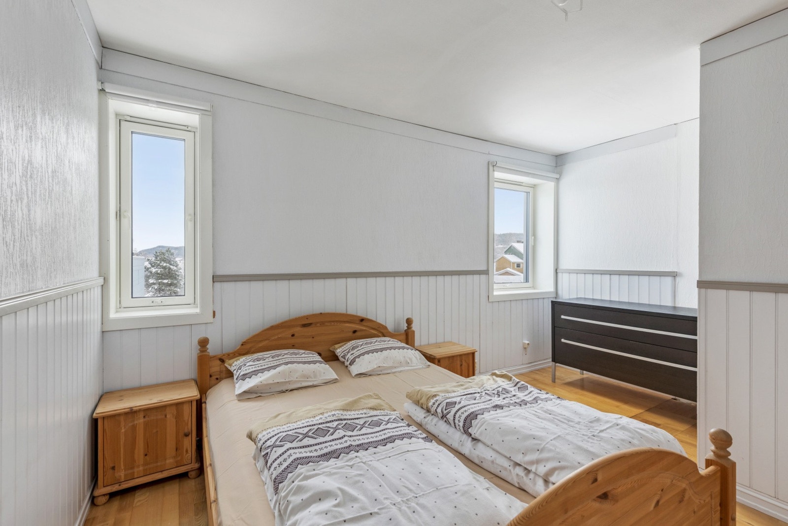 God plass til flere garderobeløsninger. Galleribilde