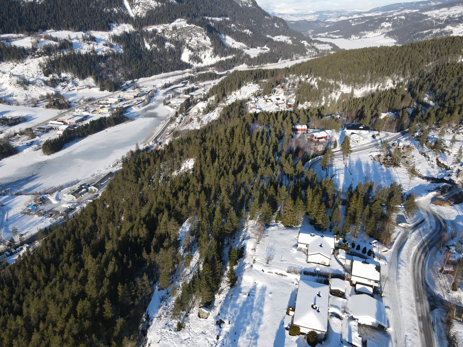 Dronefoto - utsikt mot nord (vinterbilde) Galleribilde