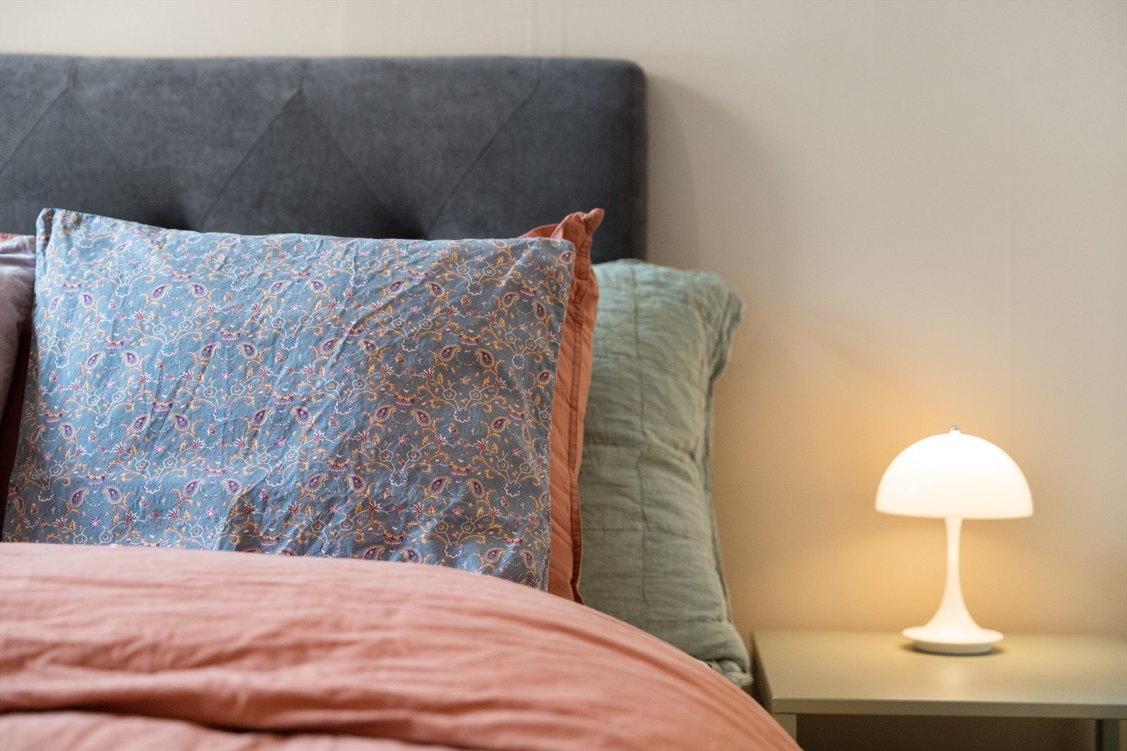 Lune delikate farger er gjennomgående Galleribilde