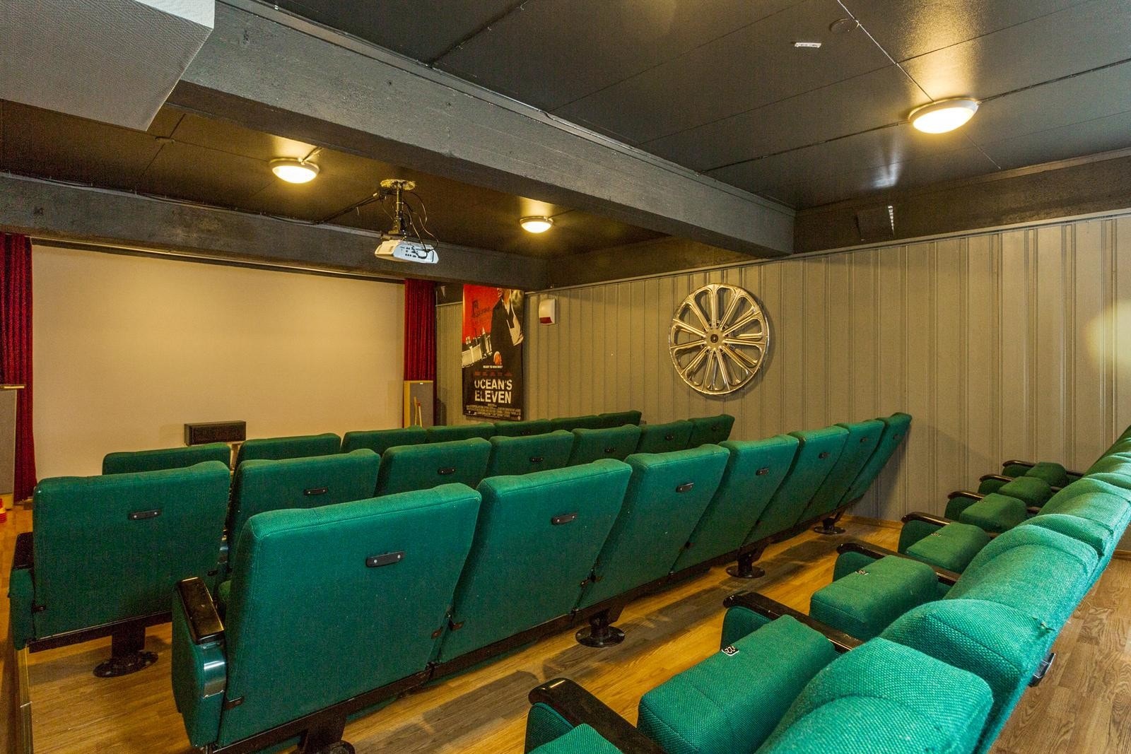 Sameiets kino. Veldig populært for de minste. Galleribilde