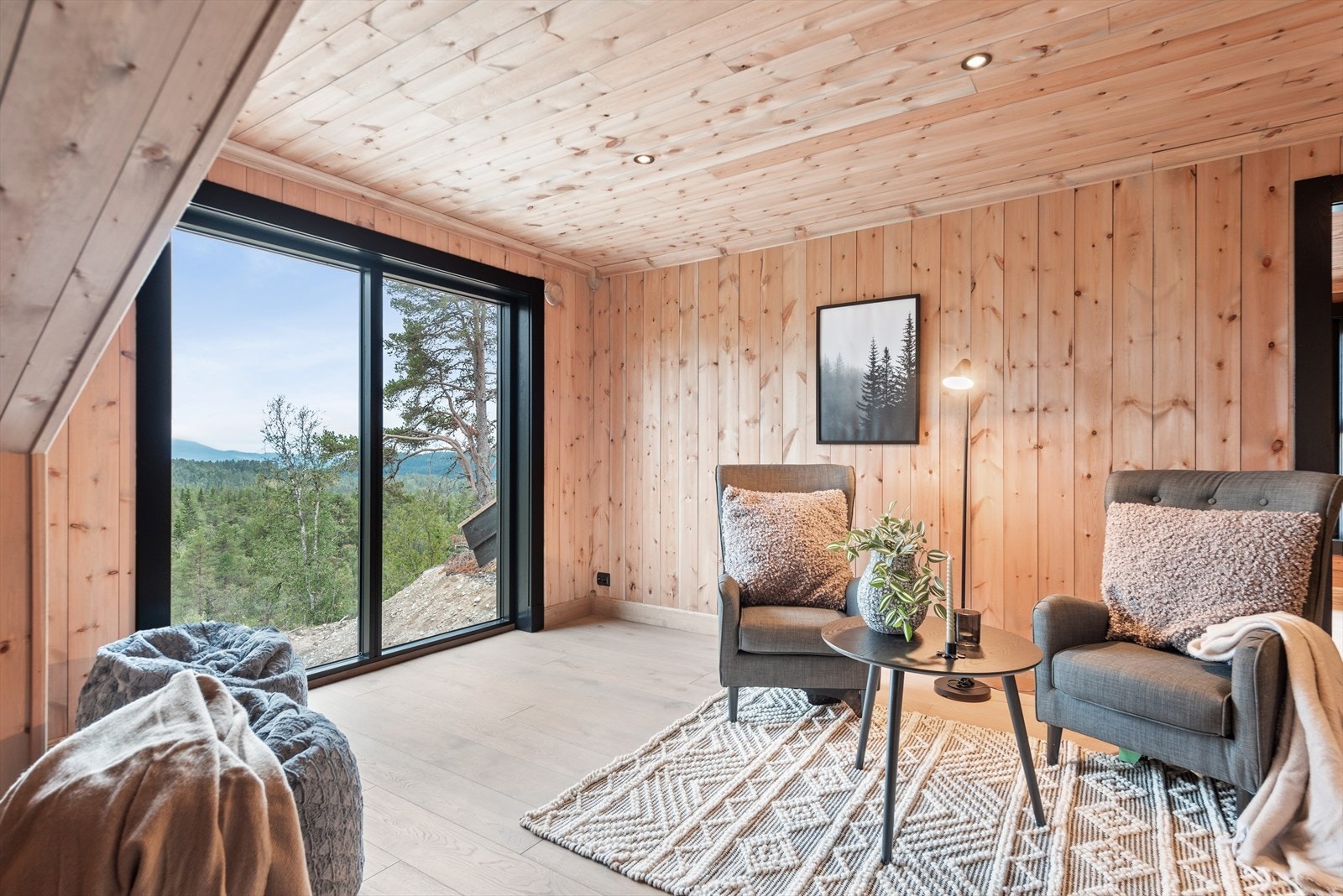 Loft stue er et lite mekka for familiens yngste. Galleribilde
