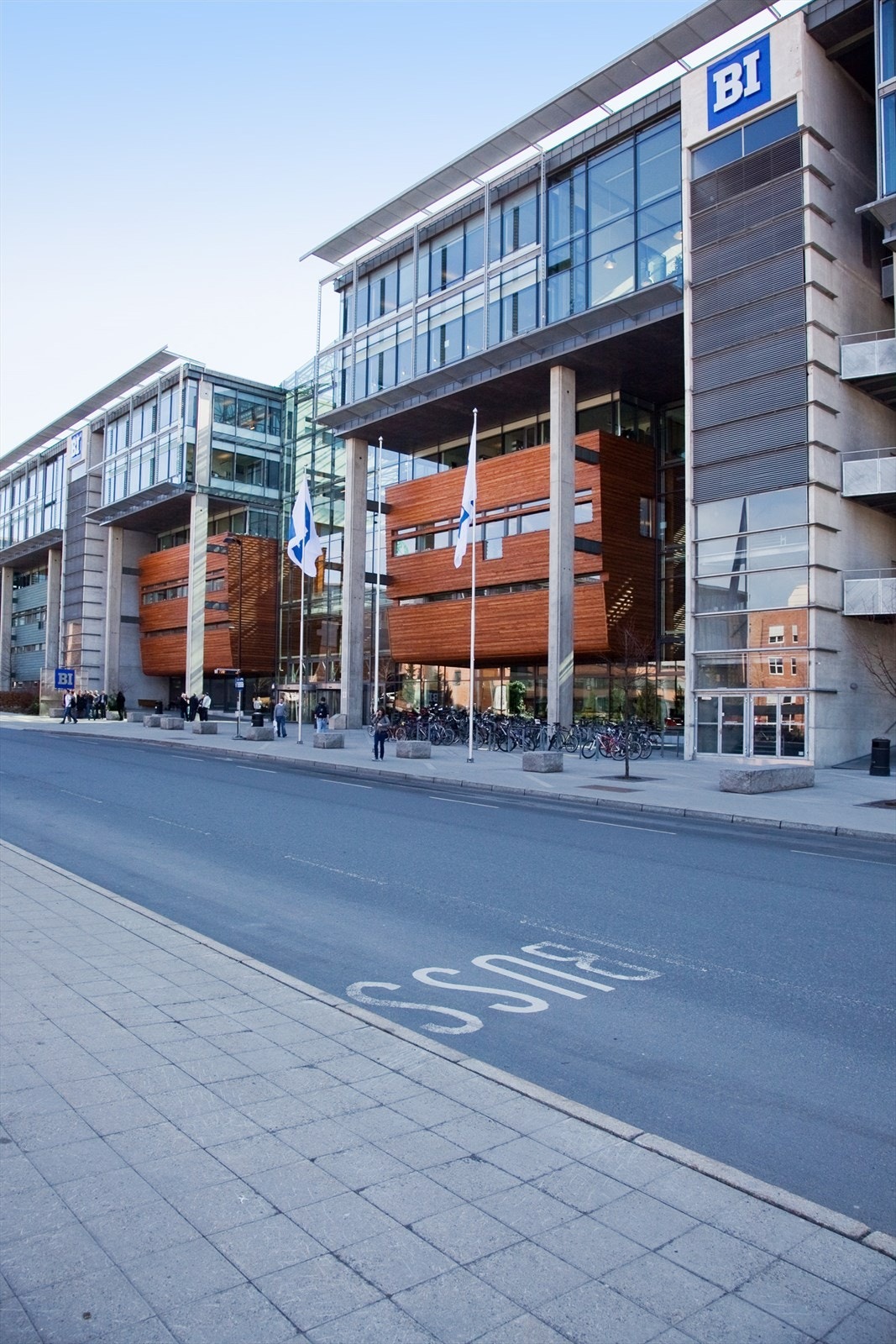 Kort vei til Handelshøyskolen BI. Galleribilde