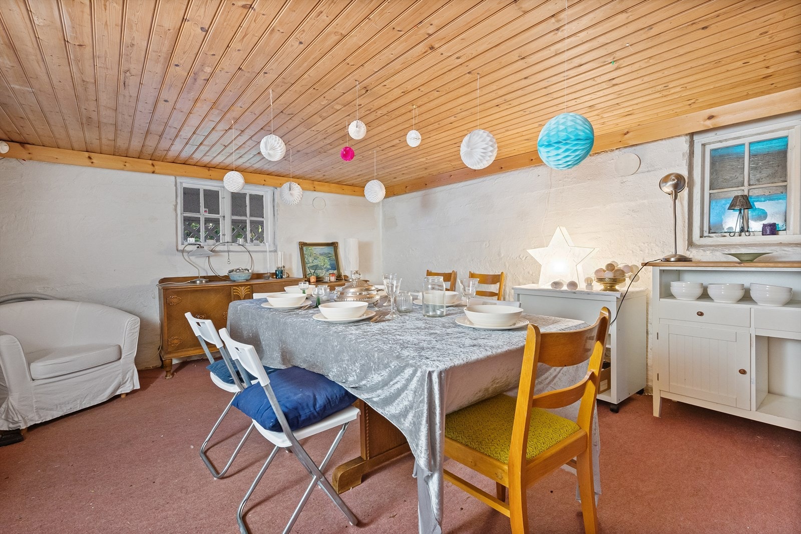Kjellerstue (ikke byggemeldt eller godkjent som rom for varig opphold) Galleribilde