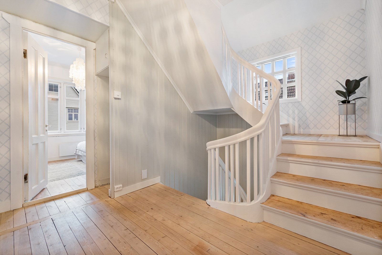 Trapp opp til loft Galleribilde