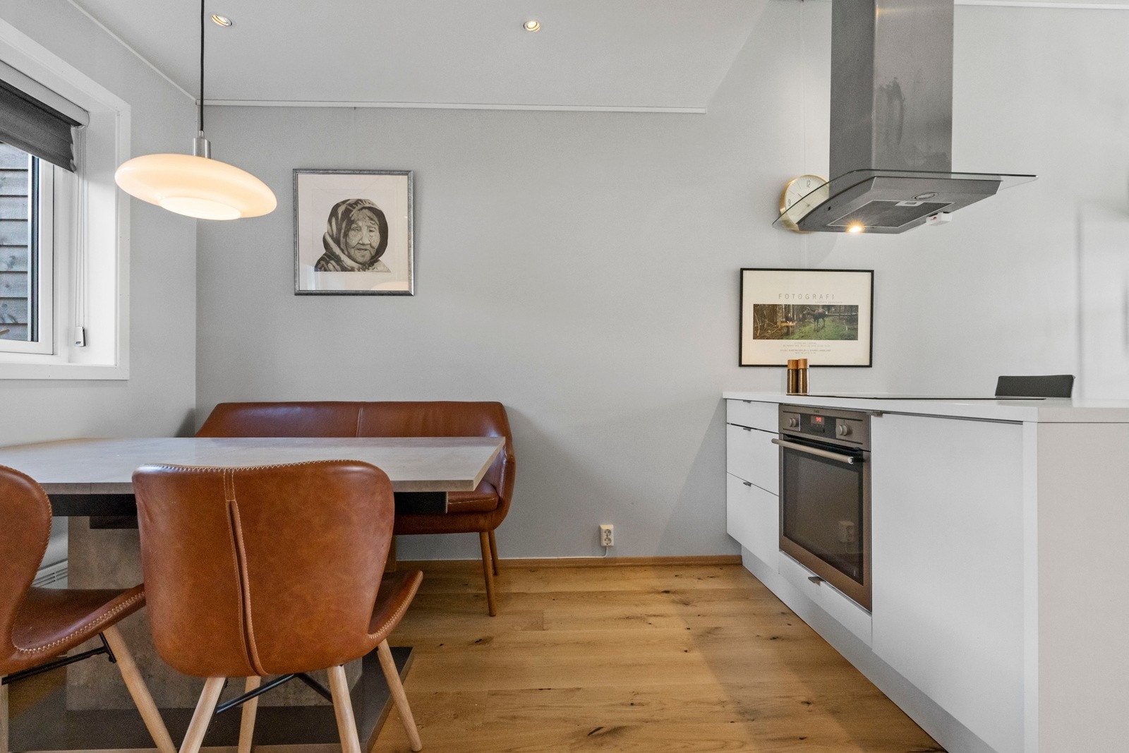 Plass til spisebord ved kjøkkenet Galleribilde