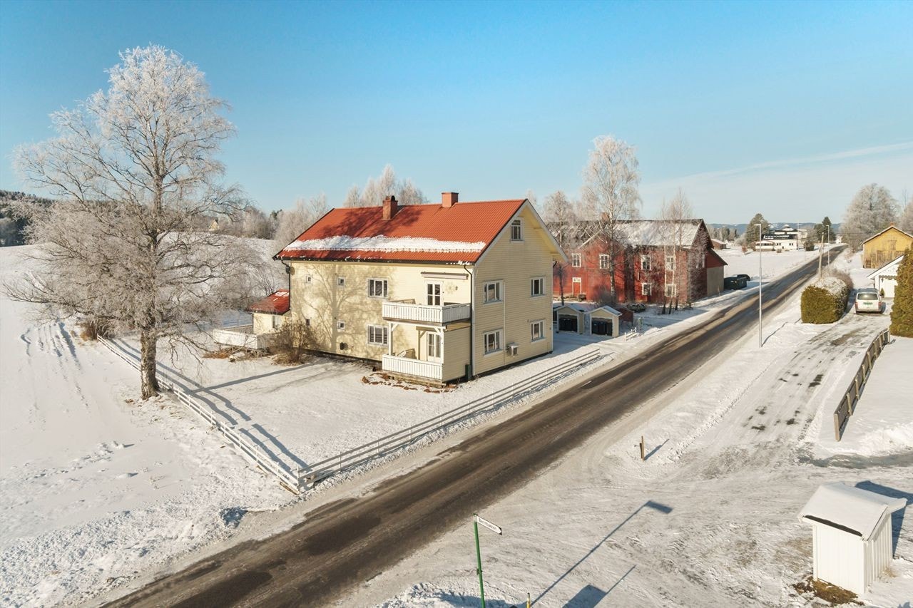 Velkommen til Vestre Gjesåsveg 38 på Kjellmyra! Galleribilde