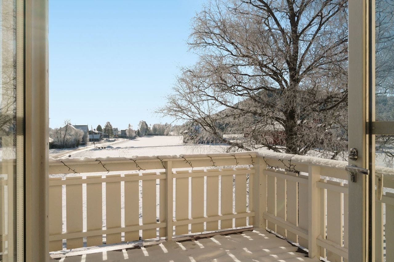 Utsikt fra balkongen - adkomst fra stuen Galleribilde