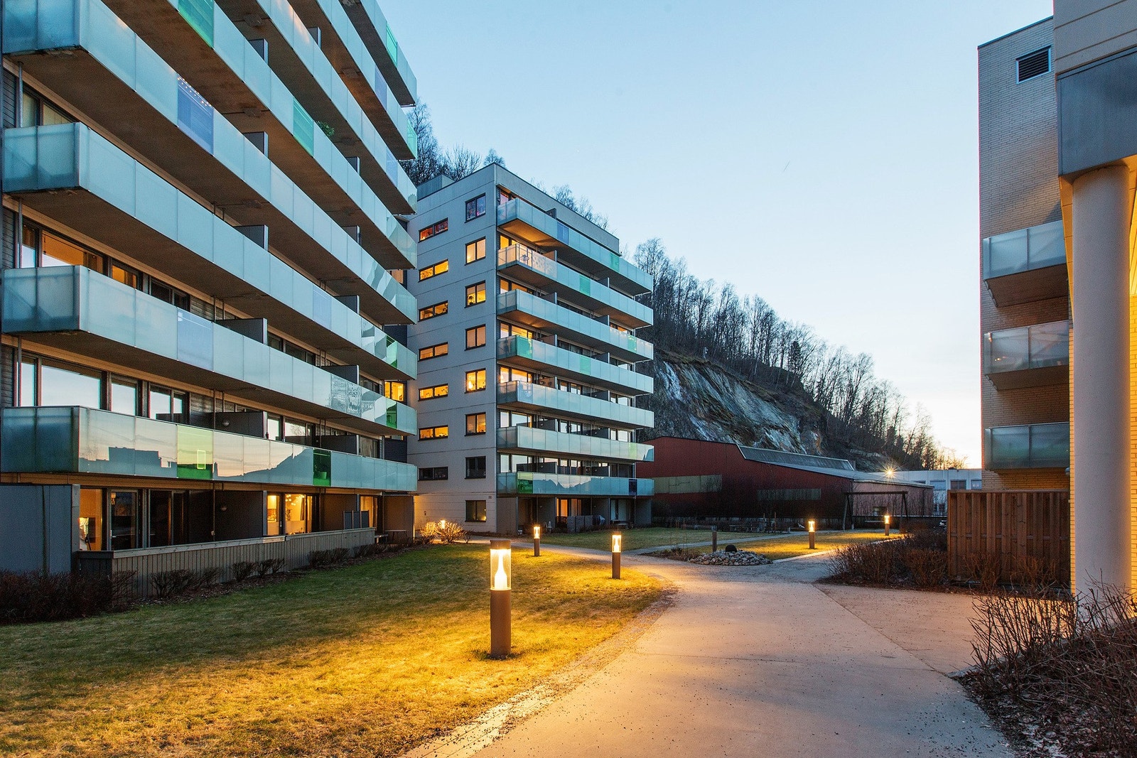 Attraktiv beliggenhet i velholdt borettslag. Galleribilde