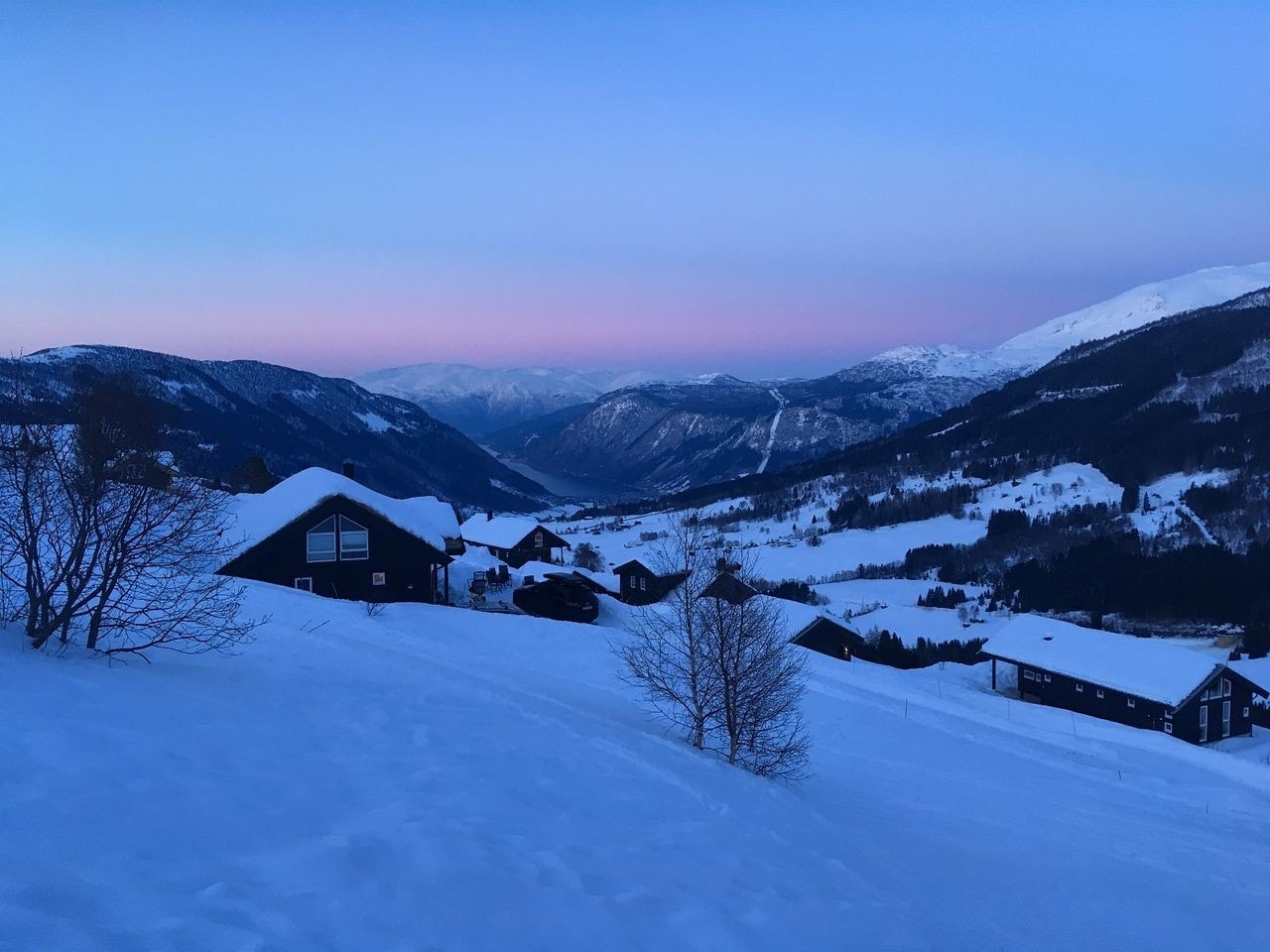 I Vik Fjellandsby er det godt tilrettelagt for at hele familien skal hygge seg og nyte det deilige liv på fjellet. Galleribilde