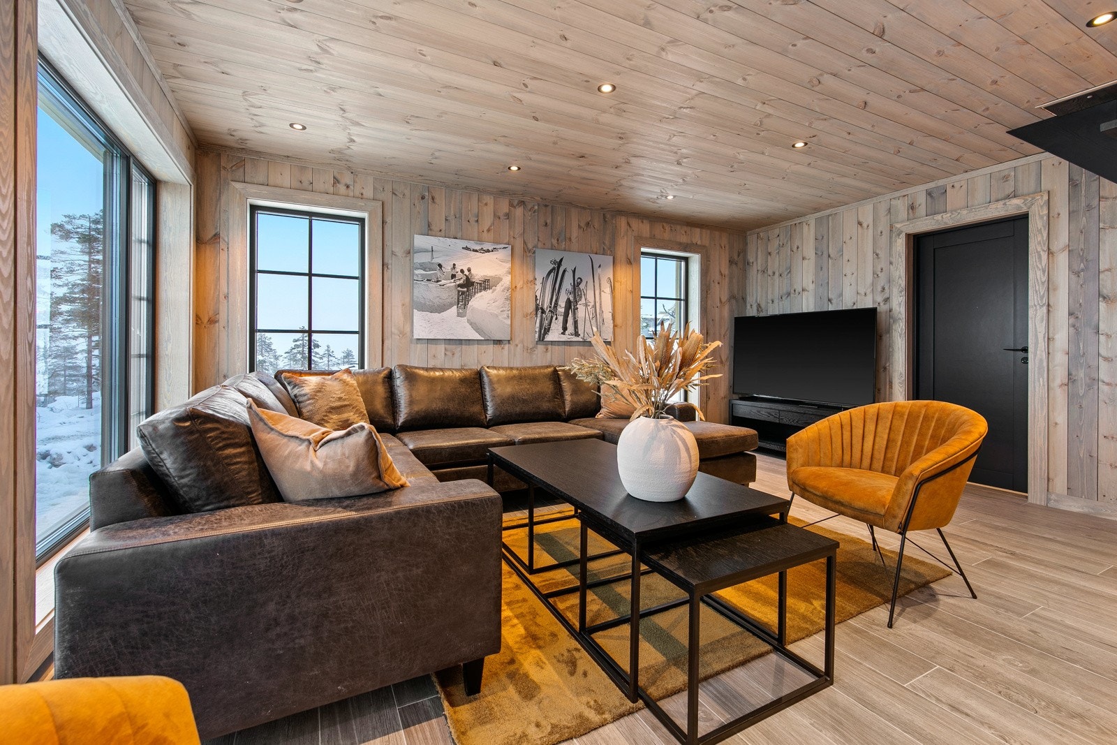 God plass å boltre seg på for storfamilien Galleribilde