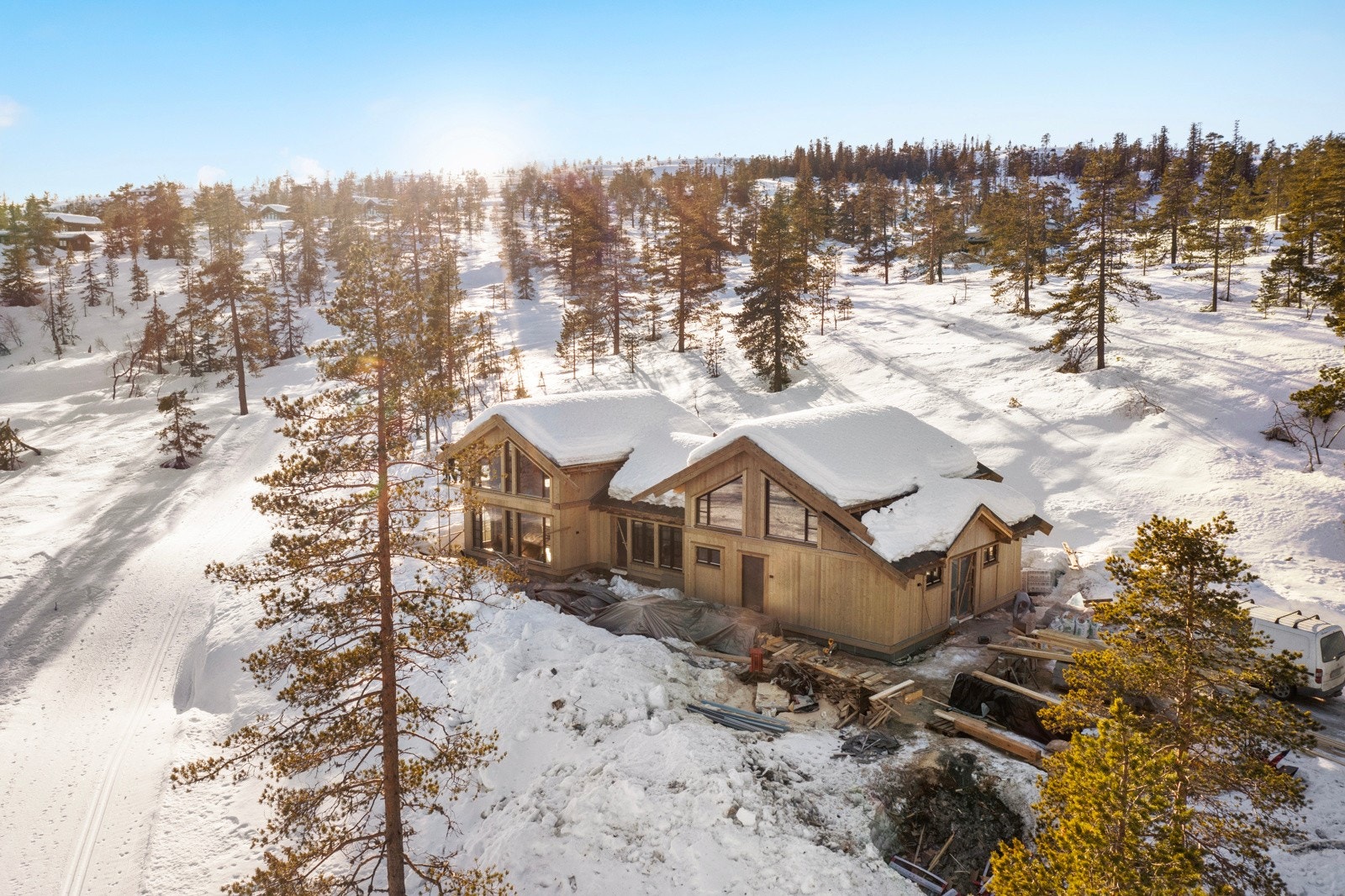 Byggingen er i full gang Galleribilde