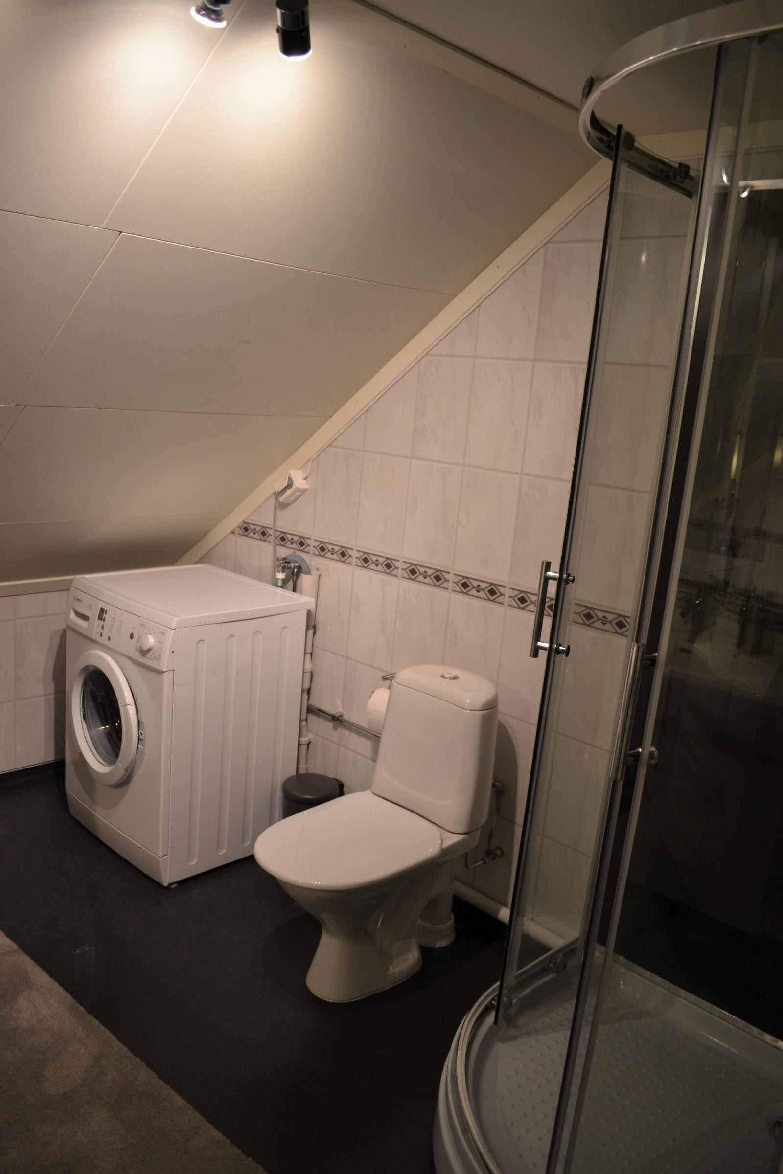 Nytt røropplegg og strøm til vaskemaskin i 2022