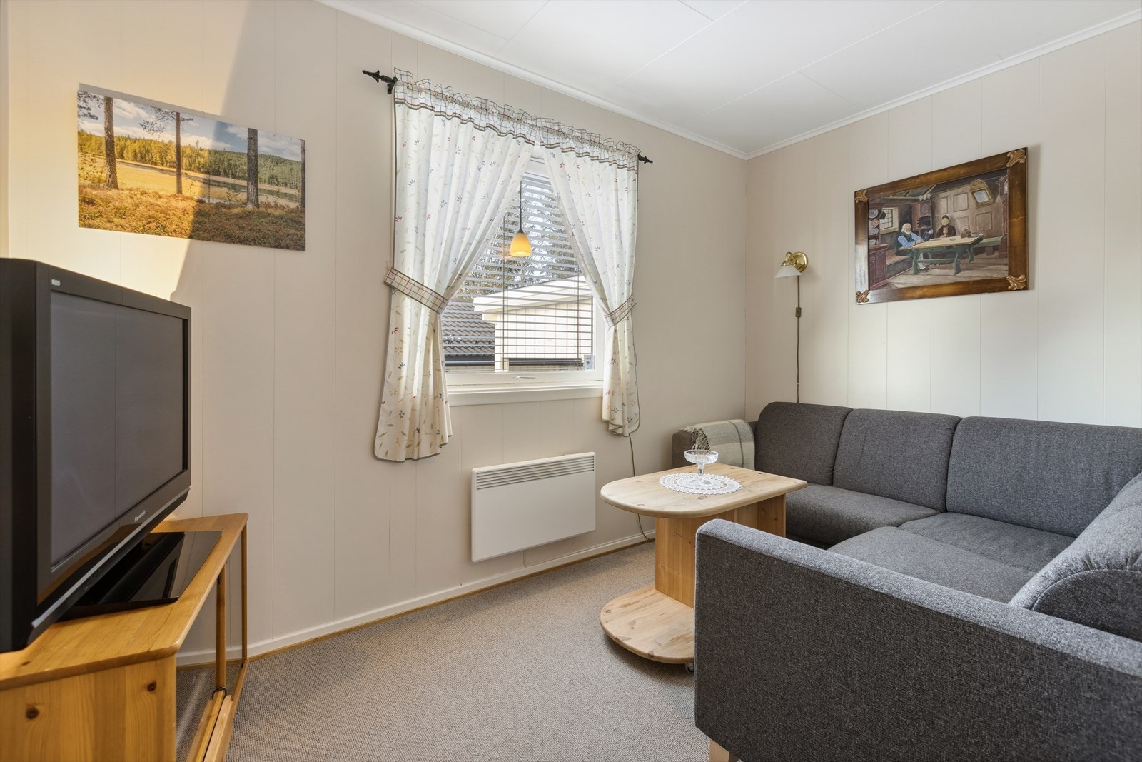 Dette soverommet brukes som en ekstra stue Galleribilde