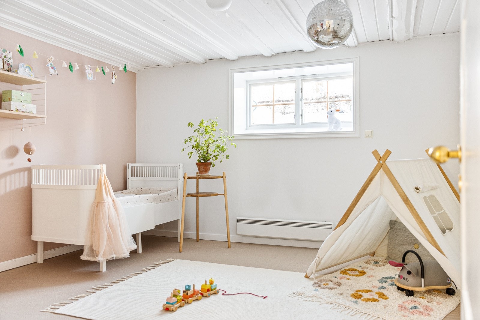 Det andre soverommet er også av god størrelse og kan fint innredes etter behov. Galleribilde