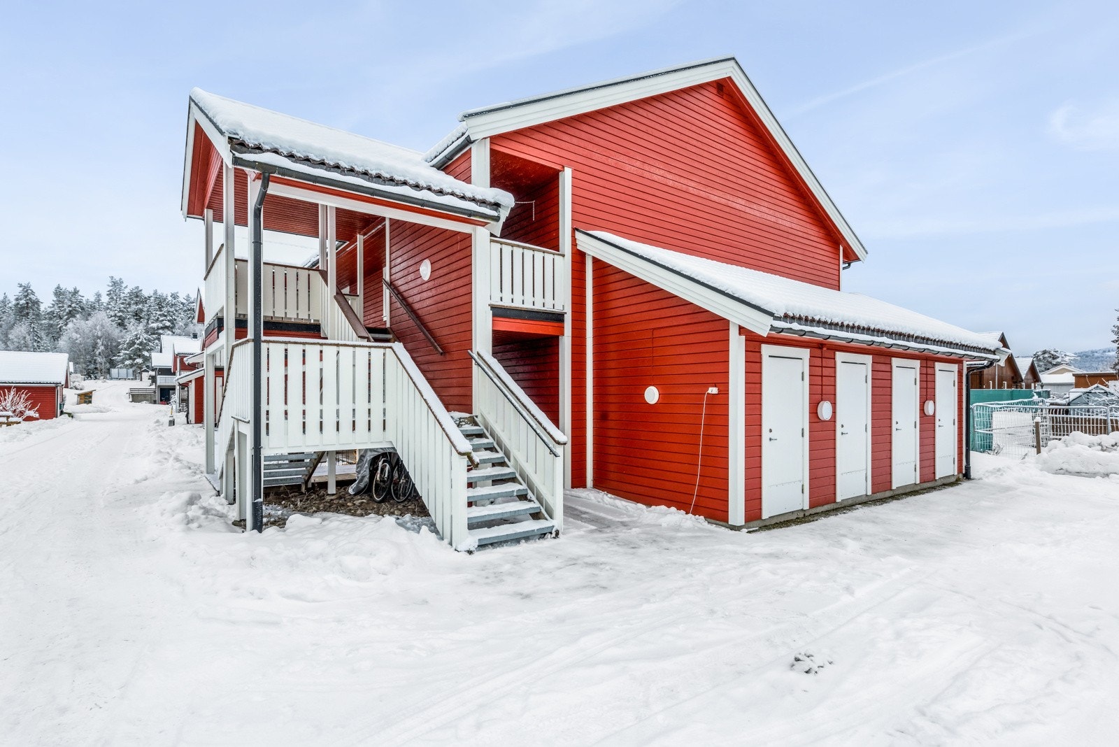 Utvendig bod på enden av bygget. Galleribilde