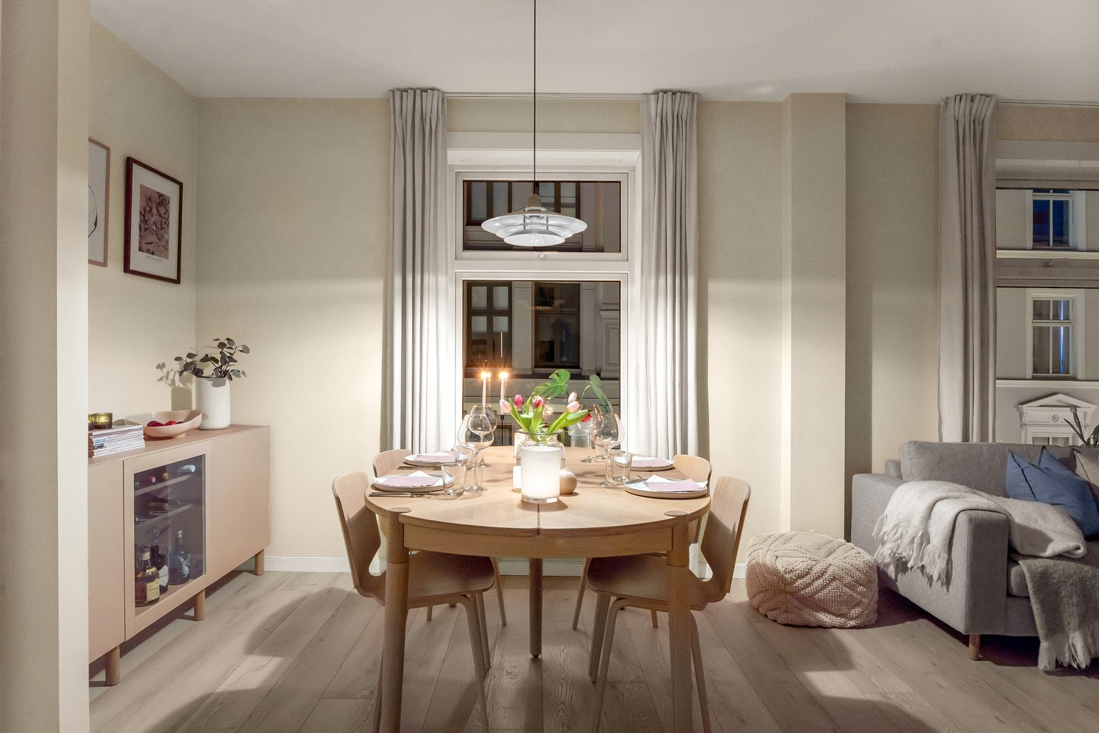 Stemningsbilde på kveldstid. Galleribilde