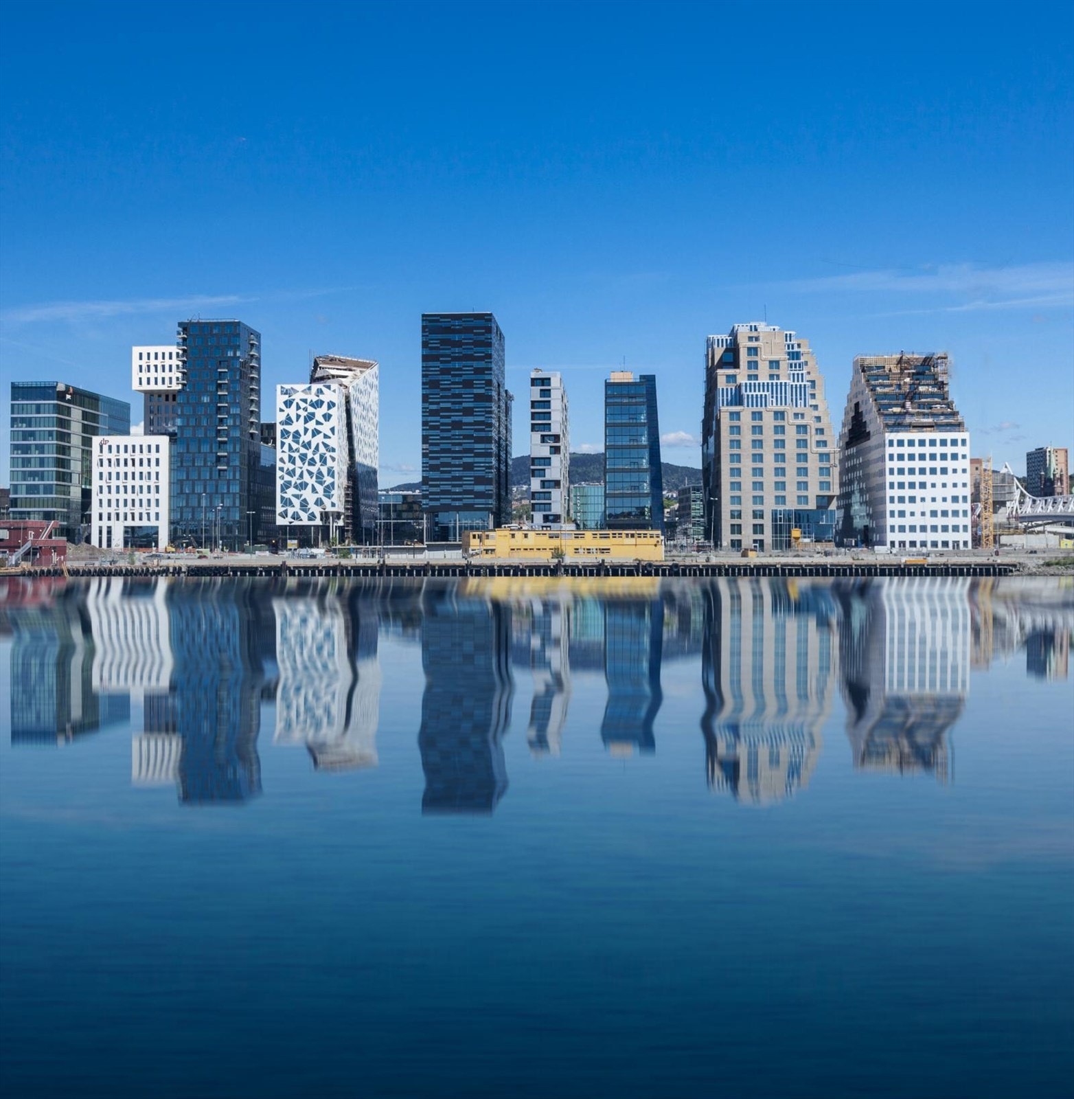 Bo midt i smørøyet med absolutt alt av fasiliteter i gangavstand fra boligen. Galleribilde