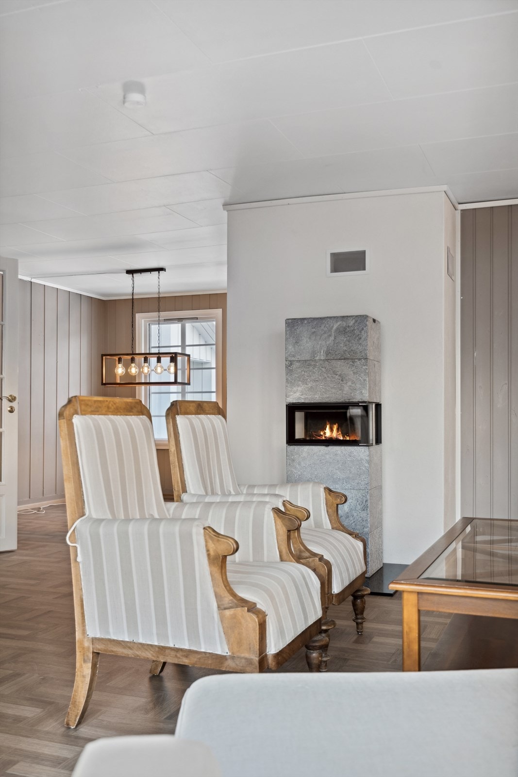 Nyere klebersteinsovn som holder godt på varmen. Galleribilde