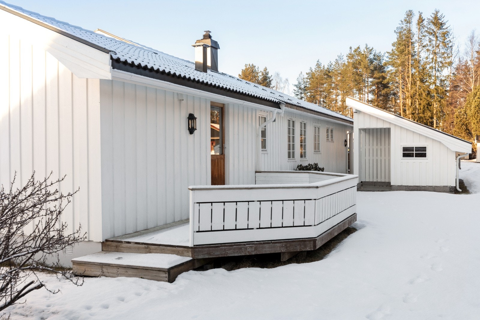 Terrasse utenfor vaskerom. Galleribilde