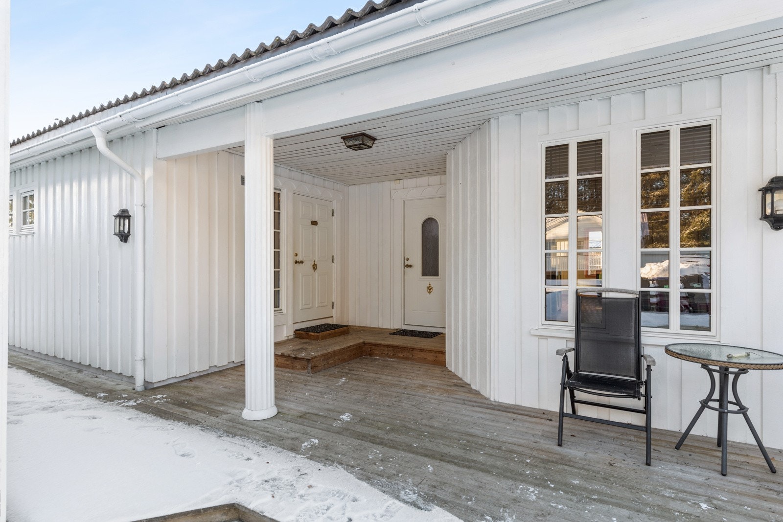 Overbygget inngangsparti. Galleribilde