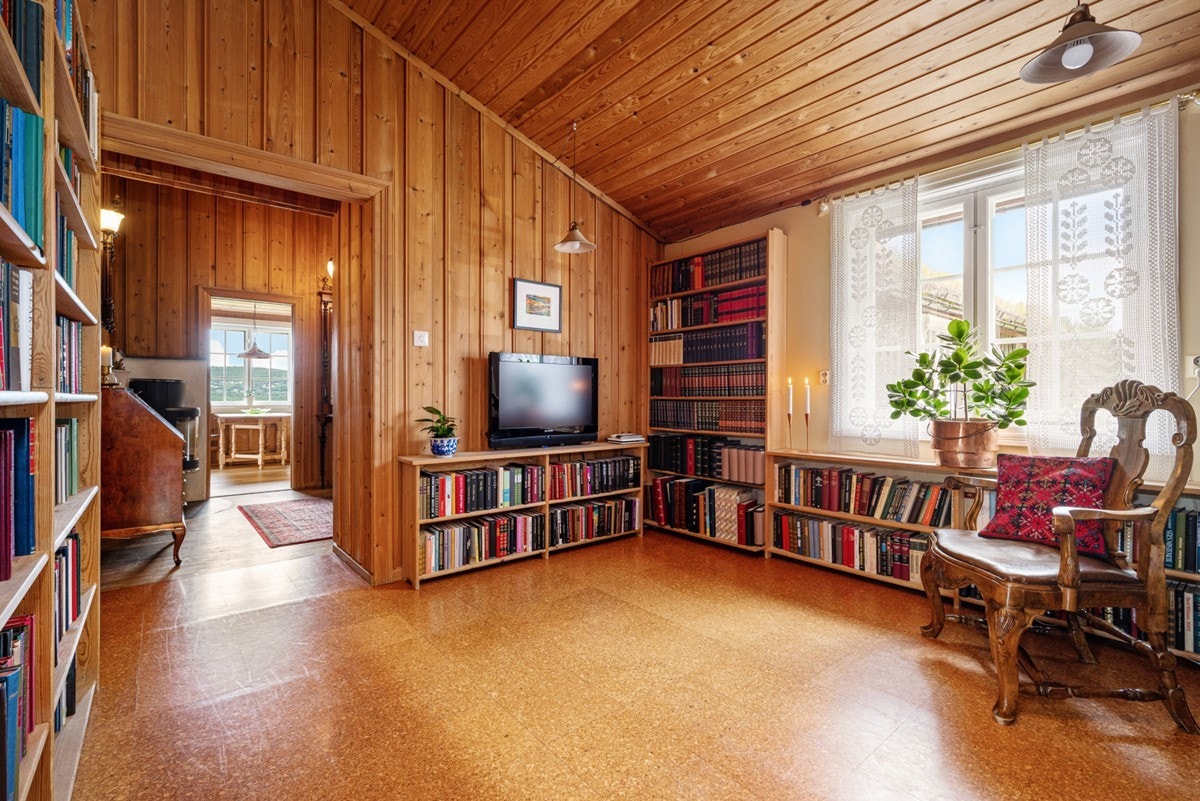 "Bibliotek". Galleribilde