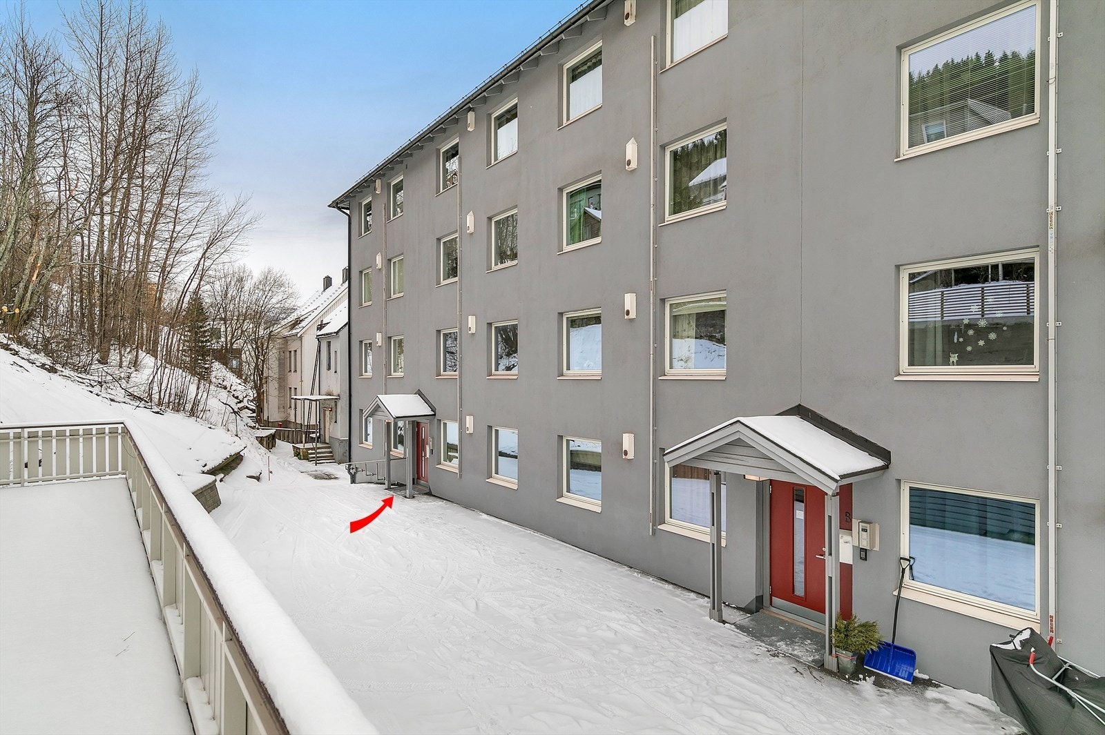 Veldrevet borettslag i et godt vedlikeholdt bygg Galleribilde
