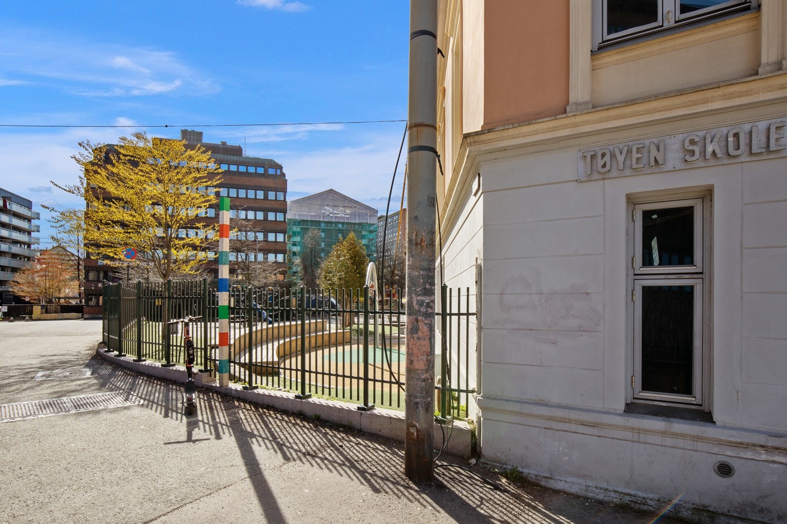 Tøyen skole. Galleribilde