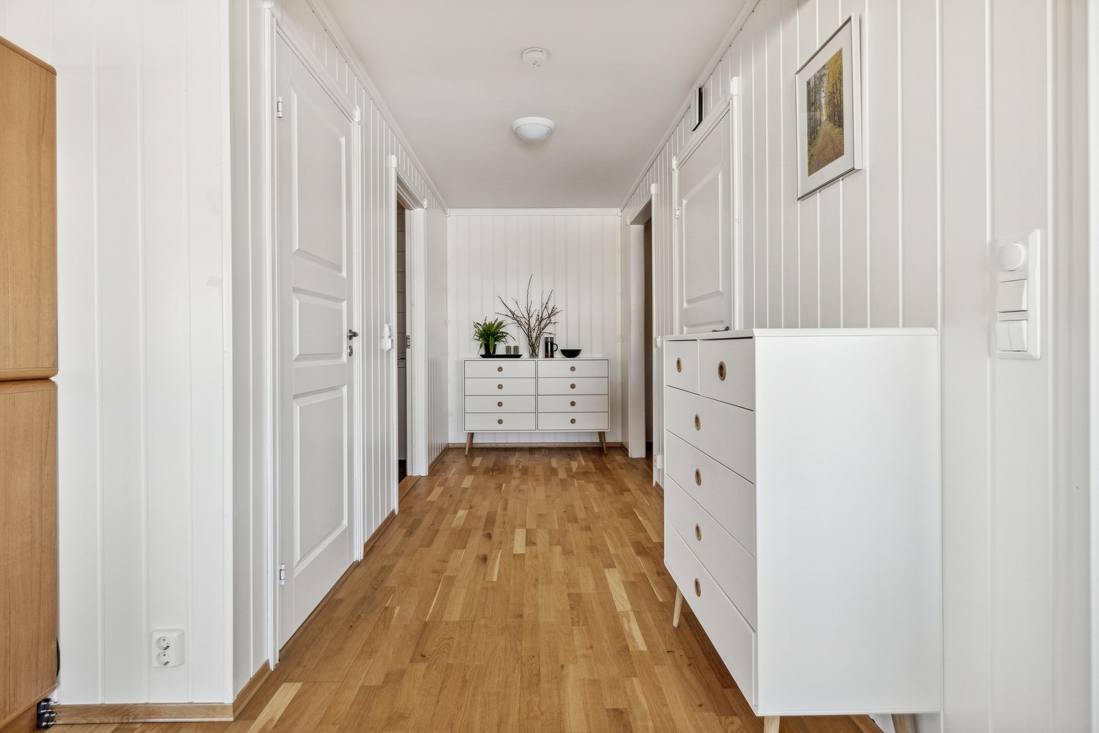 Stor og romslig gang Galleribilde