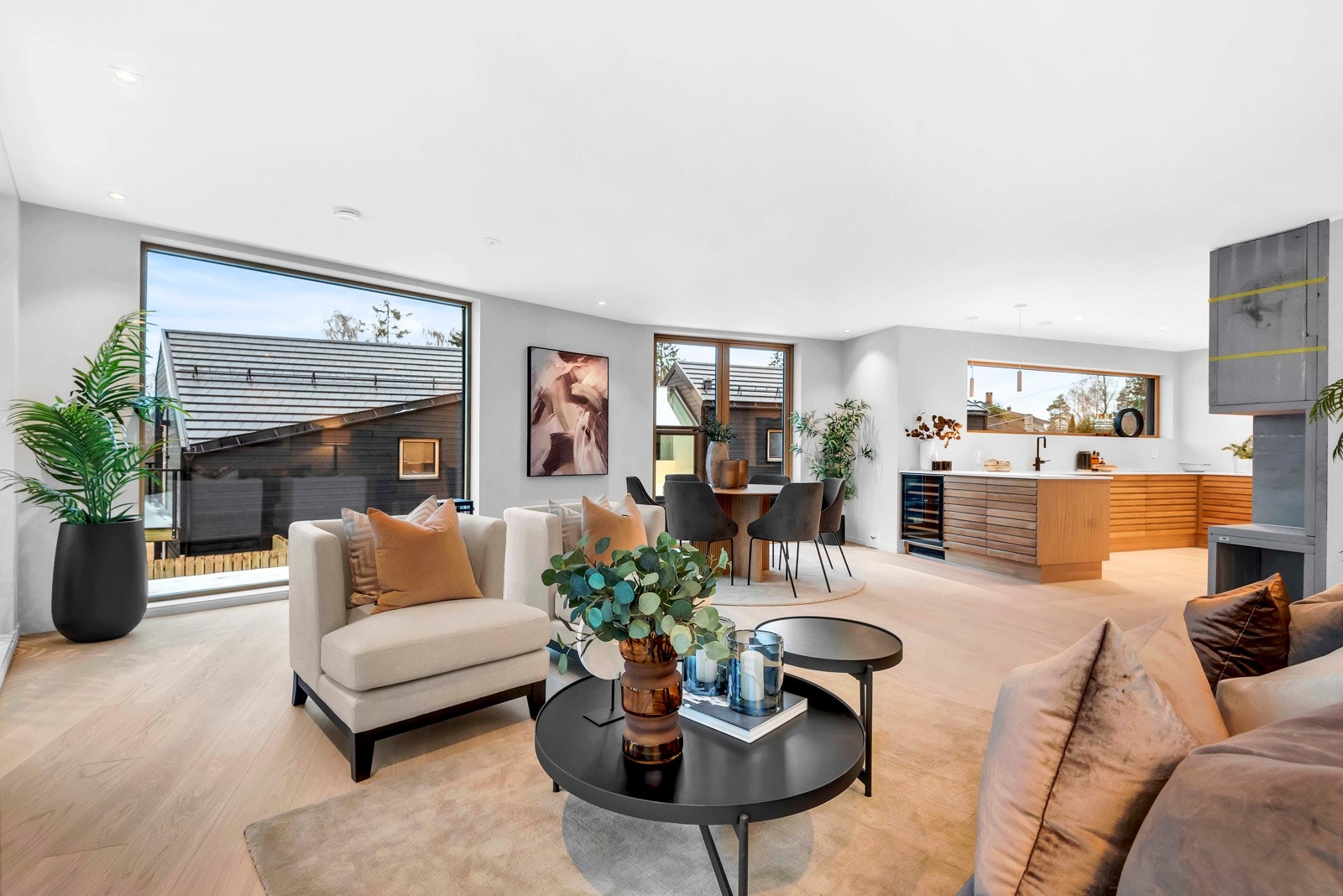 Stuen oppleves sosial og lun. Galleribilde