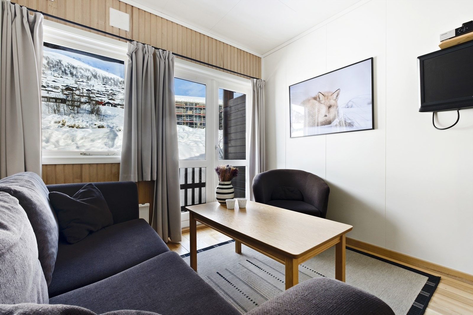 Leiligheten ligger vendt mot skianlegget til Myrkdalen Fjellandsby Galleribilde