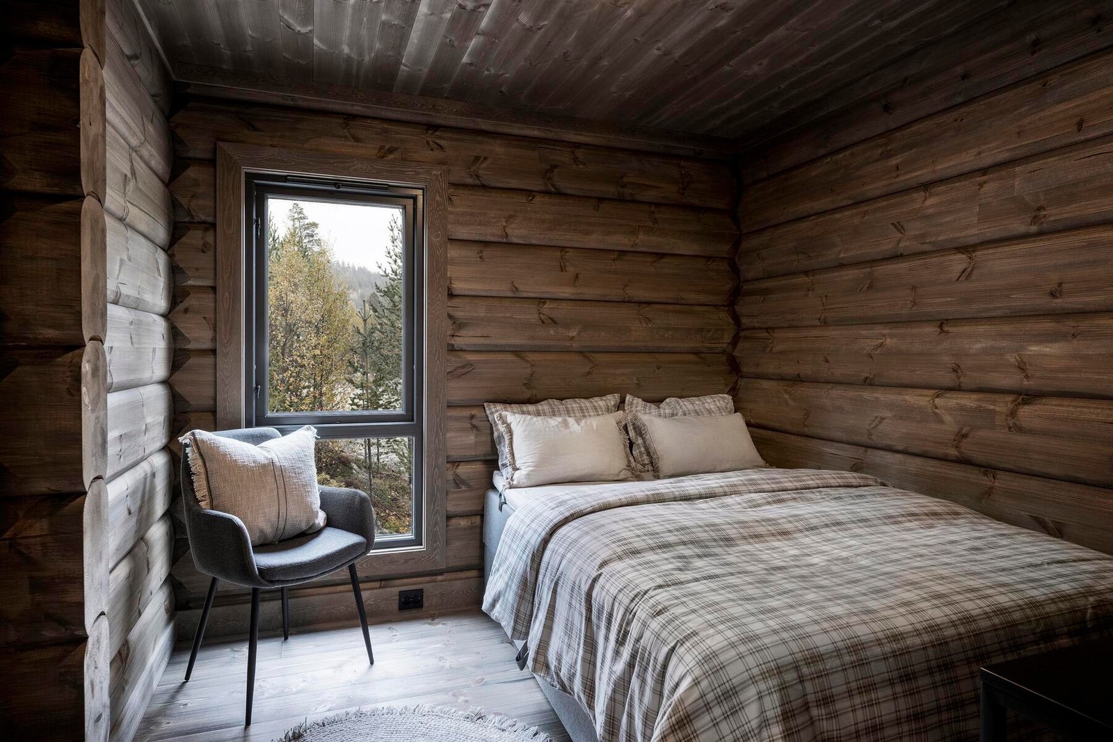 Soverom 2 er innredet med dobbeltseng. Galleribilde