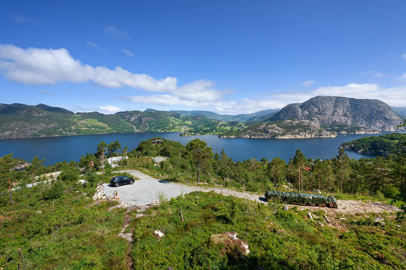 Her har man både morgen- og kveldssol på sommerstid. Galleribilde