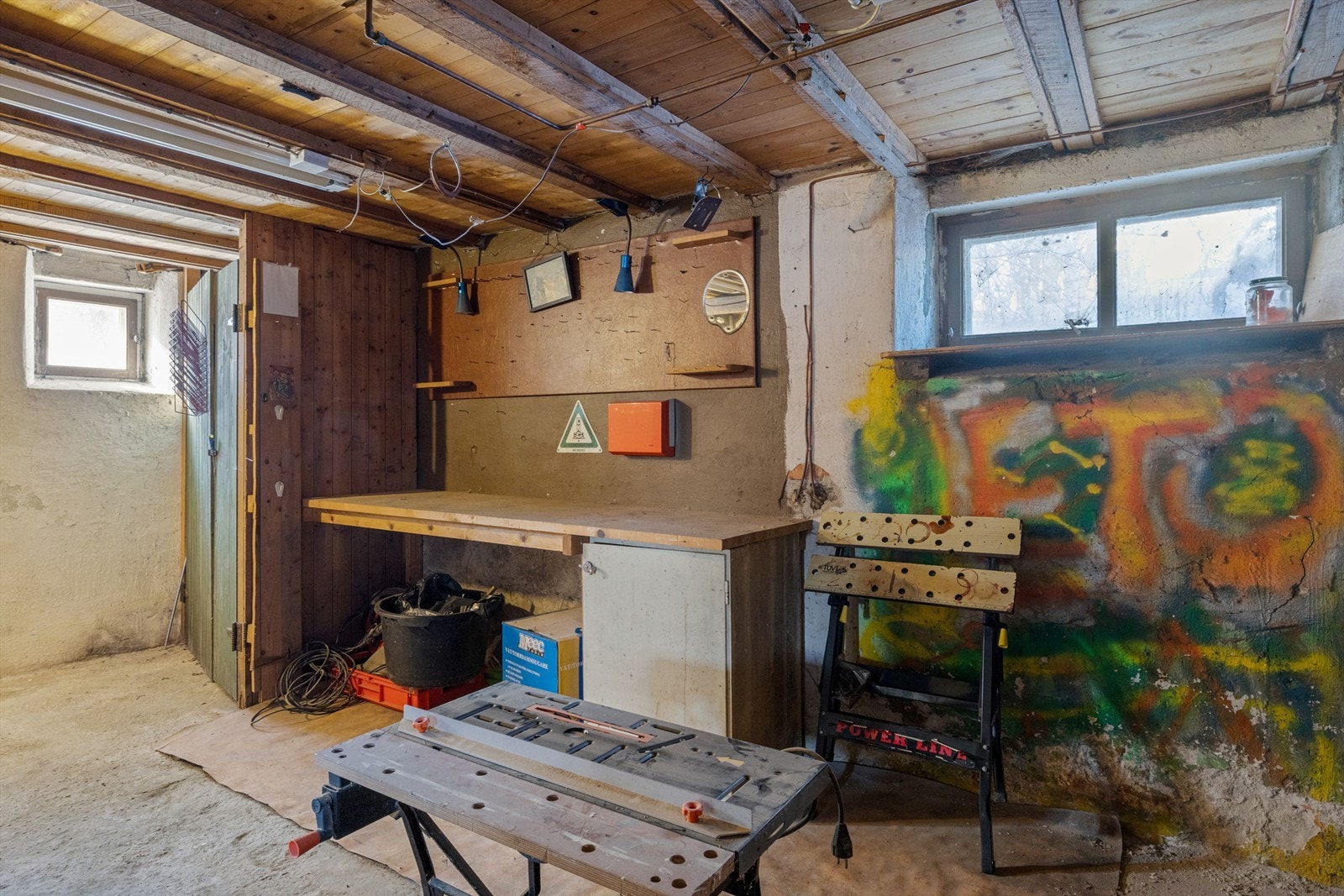 Boligen har kjeller med god lagringsplass Galleribilde