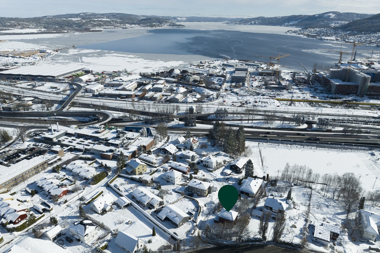 Innholdsrik enebolig med 195 kvm BRA, fordelt på 4 etasjer. Galleribilde