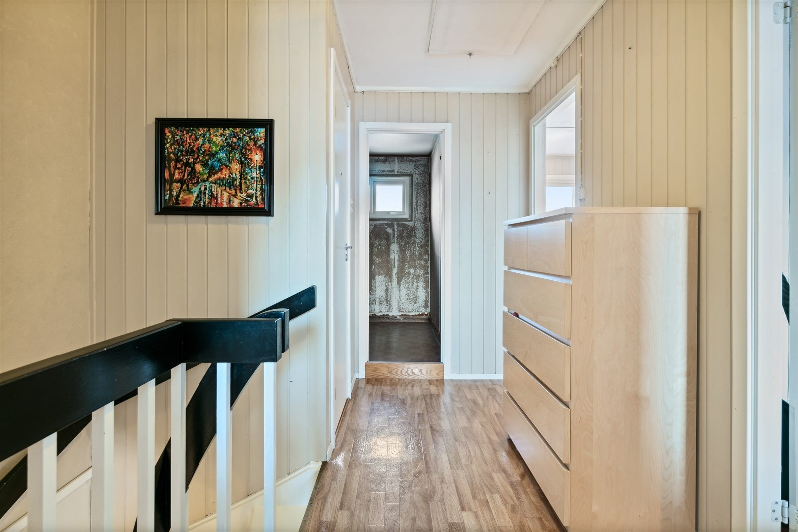 Sov- og baderomsgang i 2. etasje. Galleribilde