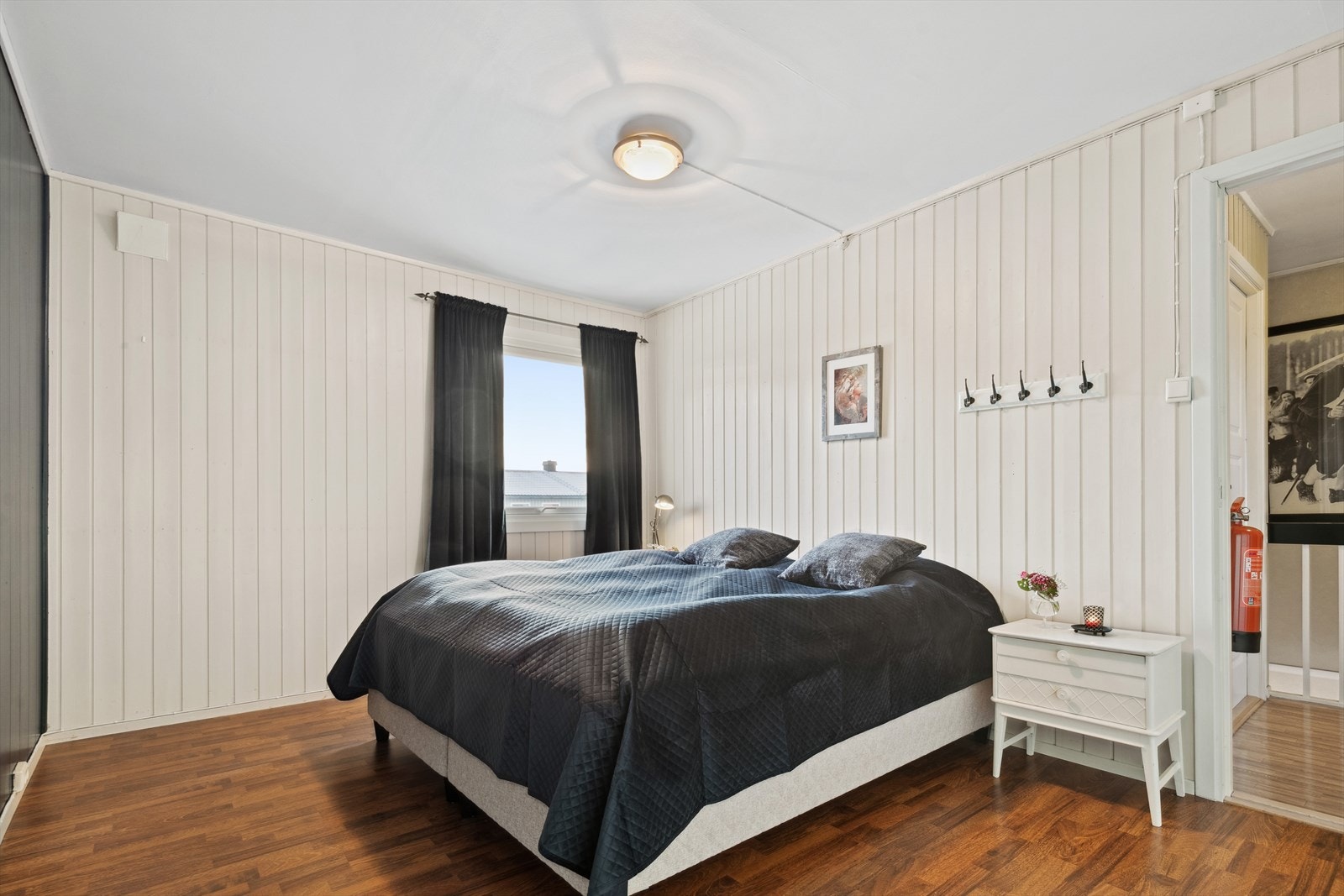 Her er det god plass til dobbeltseng. Galleribilde