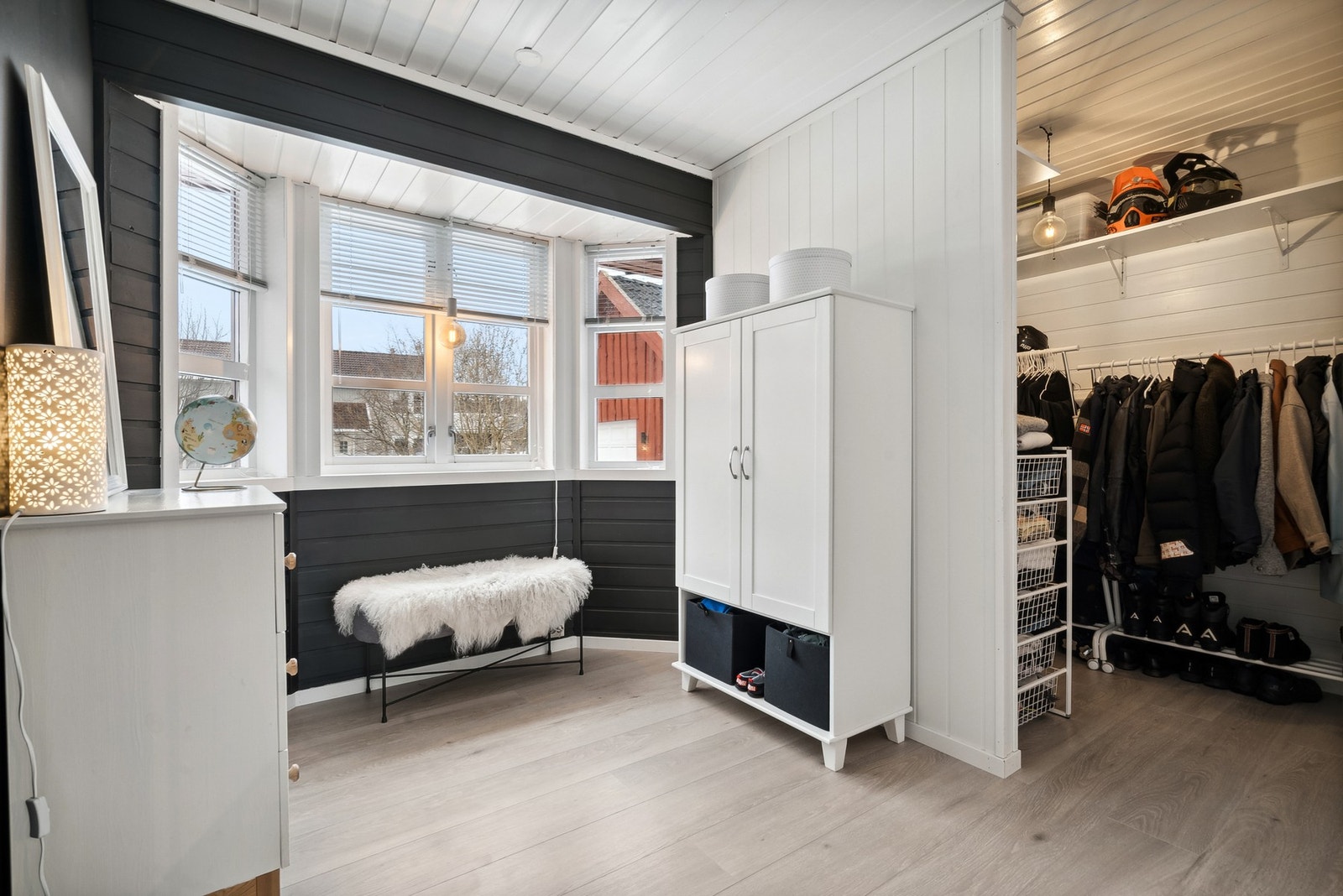 Dette var rommet der tidligere kjøkken var. Rommet benyttes i dag som omkledningsrom Galleribilde