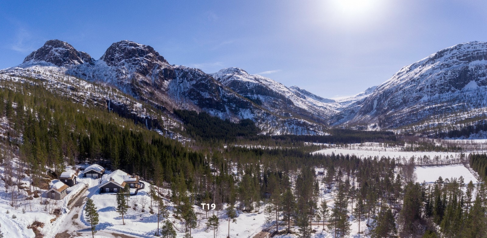Naturen rundt Kårvatn byr på høyfjell og frodige dalfører med turopplevelser og utfordringer i kø, uansett nivå Galleribilde