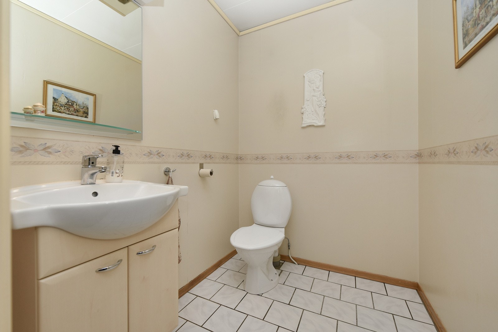 WC. Galleribilde