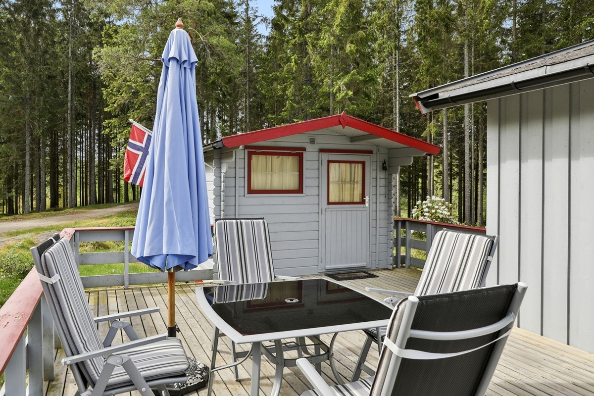 Anneks på tomten Galleribilde